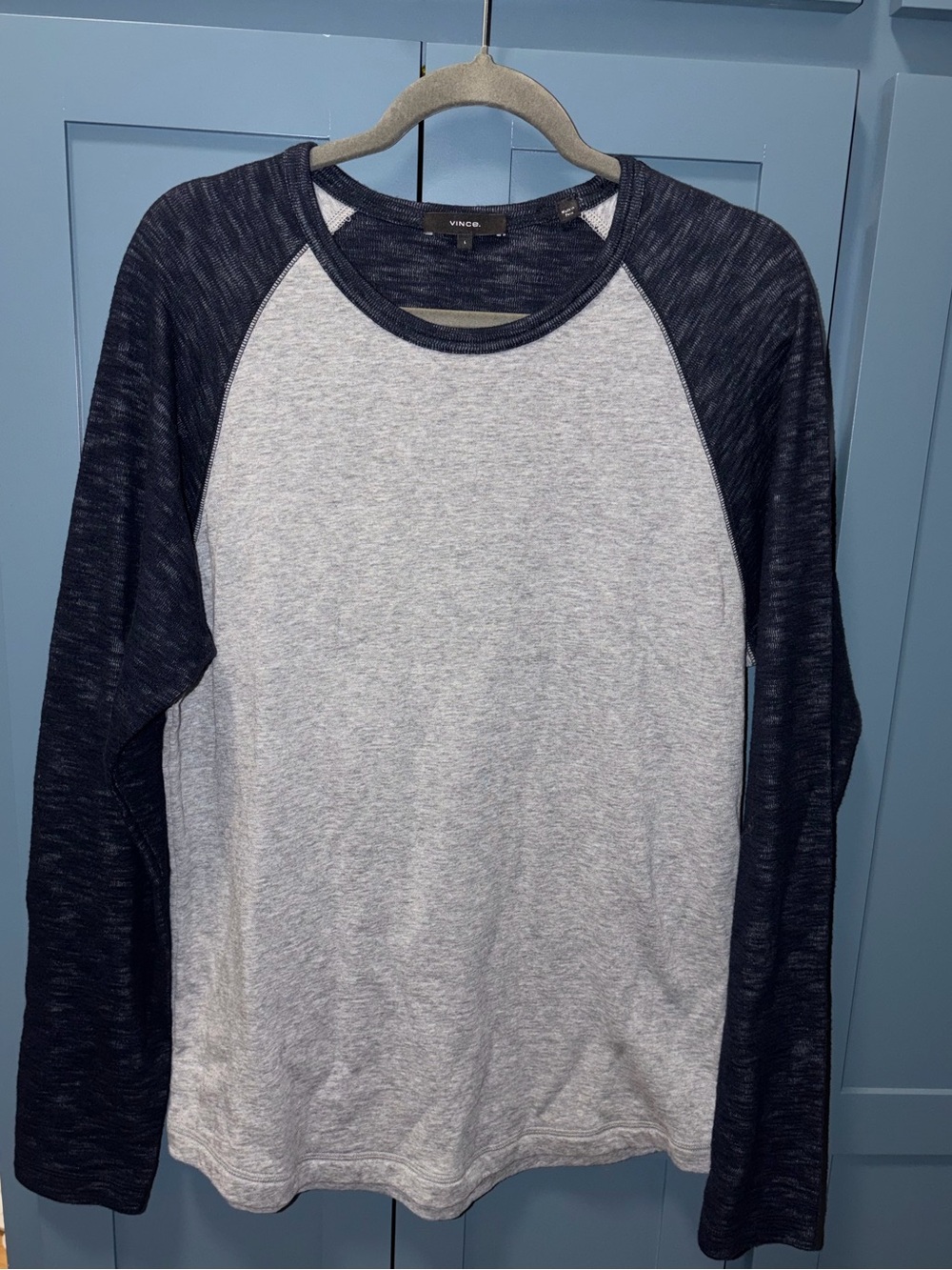 VINCE Two-Tone Navy and Light Gray Raglan Long-Sleeve Shirt Womens L